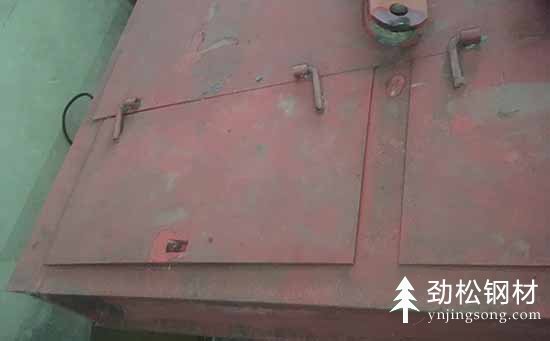 钢护筒打桩机