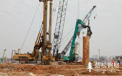 钢护筒埋设方法
