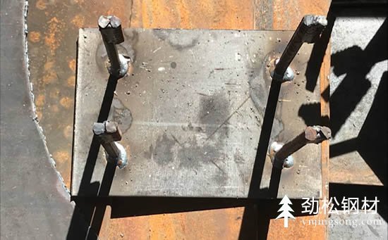 幕墙预埋件施工方法